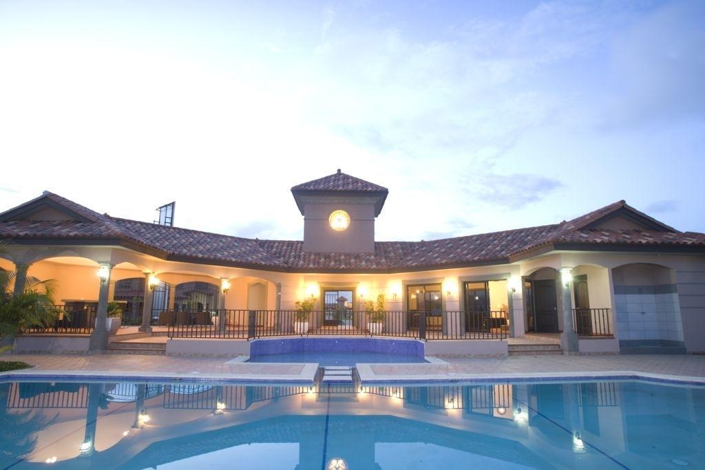 CASA CLUB VERSALLES 1