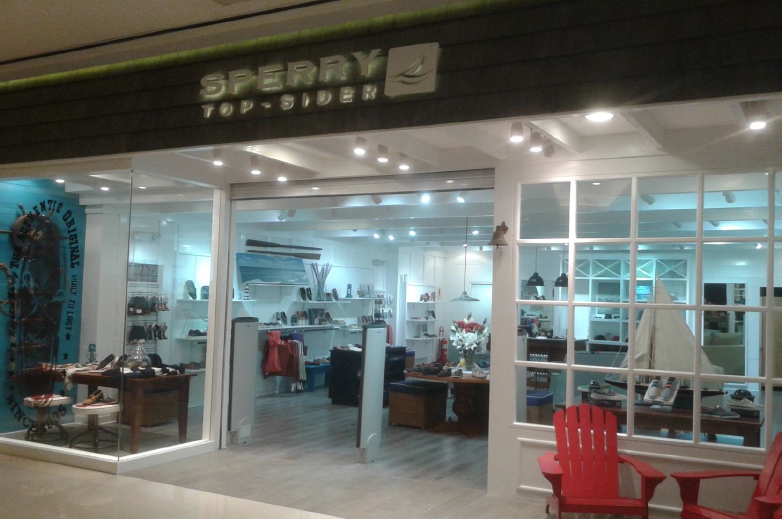 SERRY REAL PLAZA SALAVERRY PERU